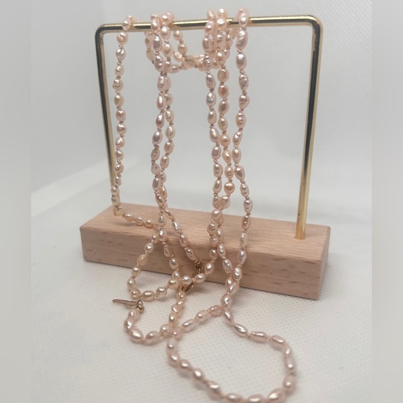 Rice pearl necklace with 14k gold clasp 38” - Picture 3 of 8